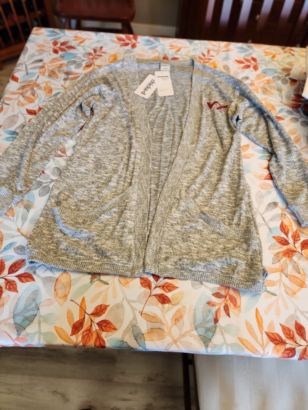Virginia Tech Hokies Light Gray Women’s Cardigan Sweater - NWT - Large